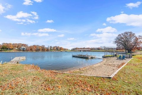 Tiny photo for 3 Holiday Drive, Lake Holiday, IL 60552 (MLS # 12514475)