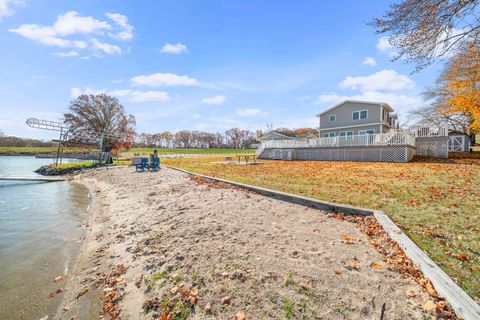 Tiny photo for 3 Holiday Drive, Lake Holiday, IL 60552 (MLS # 12514475)