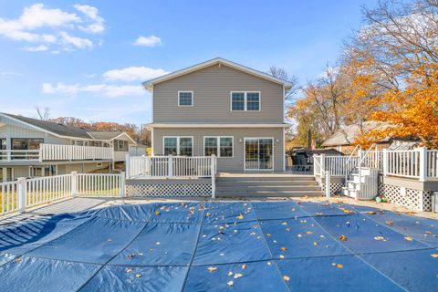 Tiny photo for 3 Holiday Drive, Lake Holiday, IL 60552 (MLS # 12514475)