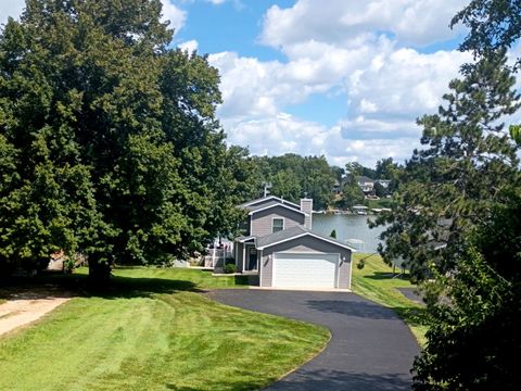 Tiny photo for 3 Holiday Drive, Lake Holiday, IL 60552 (MLS # 12514475)