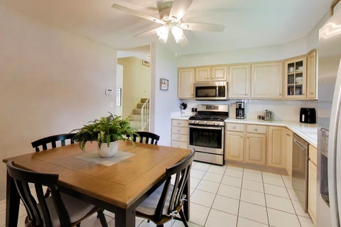 Tiny photo for 2314 E Lillian Lane, Arlington Heights, IL 60004 (MLS # 12749417)