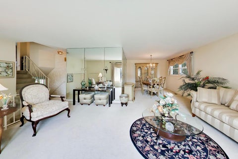 Tiny photo for 2314 E Lillian Lane, Arlington Heights, IL 60004 (MLS # 12749417)