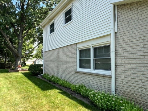 Tiny photo for 2314 E Lillian Lane, Arlington Heights, IL 60004 (MLS # 12749417)