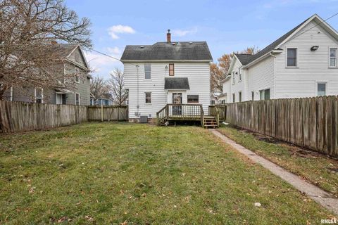 Tiny photo for 734 W 17TH Street, Davenport, IA 52804 (MLS # QC4269499)