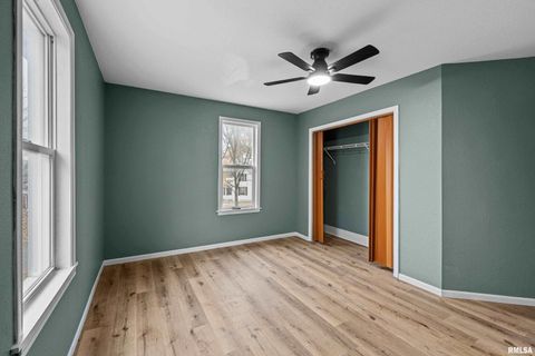 Tiny photo for 734 W 17TH Street, Davenport, IA 52804 (MLS # QC4269499)