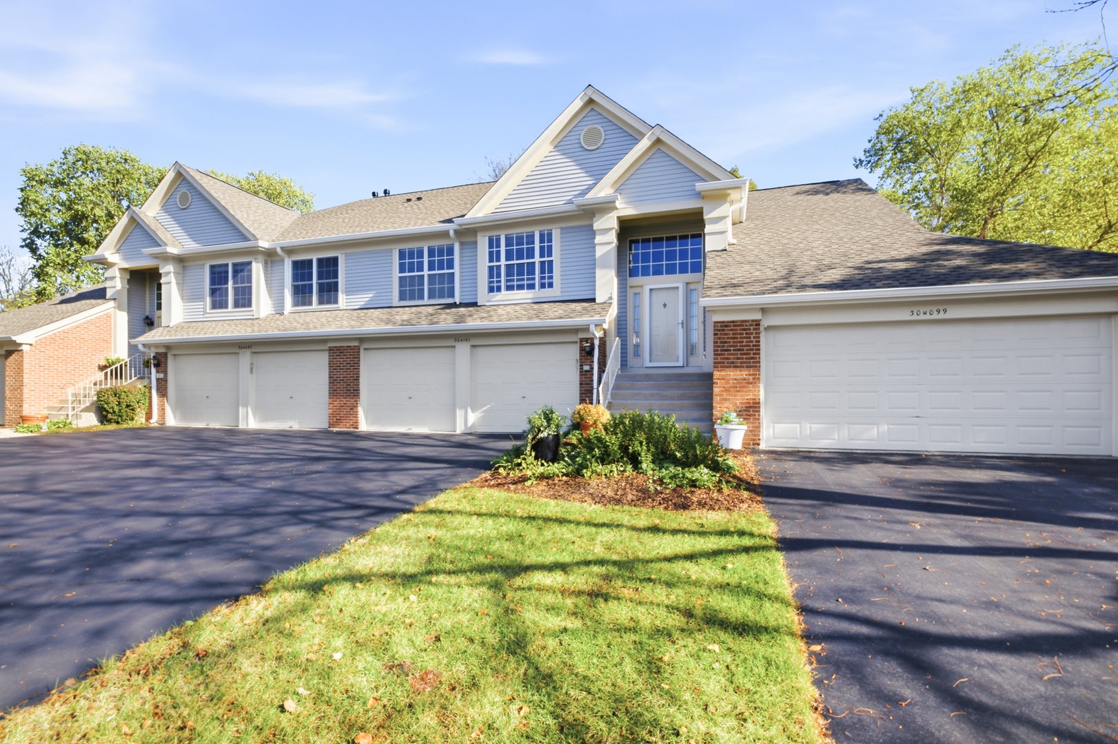 30W101 Willow Lane B