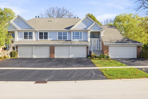 Photo of 30W101 Willow Lane #B, Warrenville, IL 60555 (MLS # 12791576)