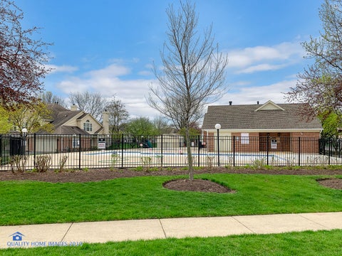 Tiny photo for 30W101 Willow Lane #B, Warrenville, IL 60555 (MLS # 12791576)