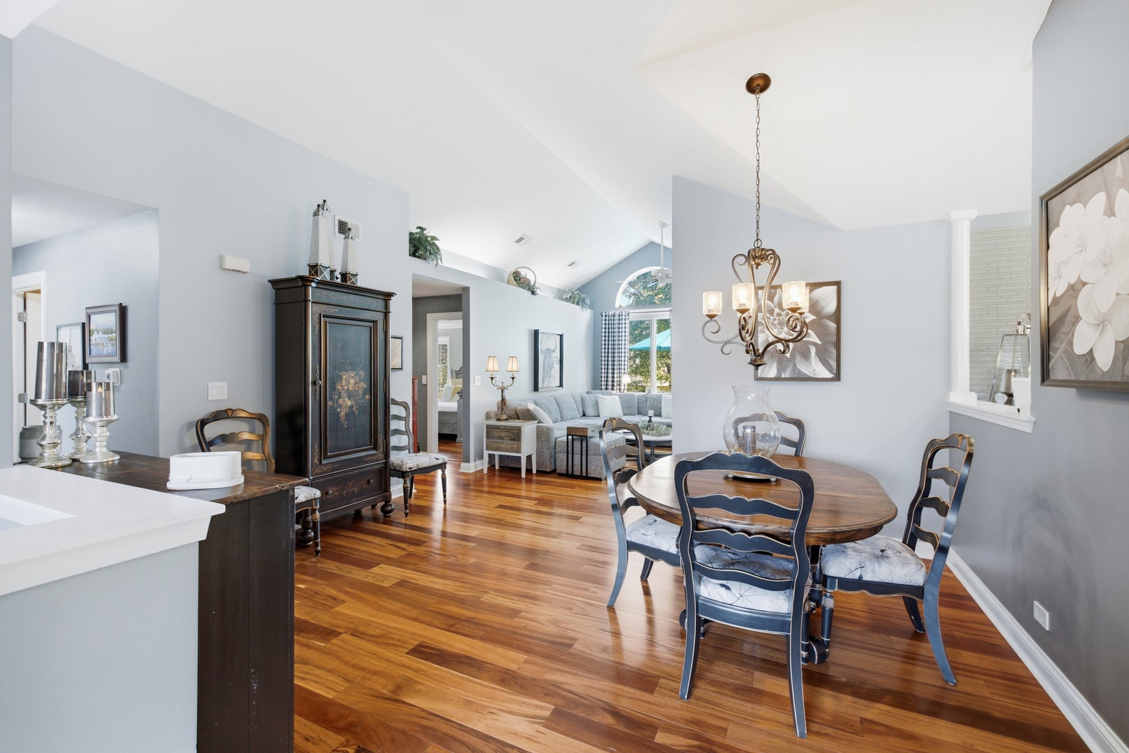 30W101 Willow Lane B