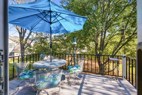 Tiny photo for 30W101 Willow Lane #B, Warrenville, IL 60555 (MLS # 12791576)
