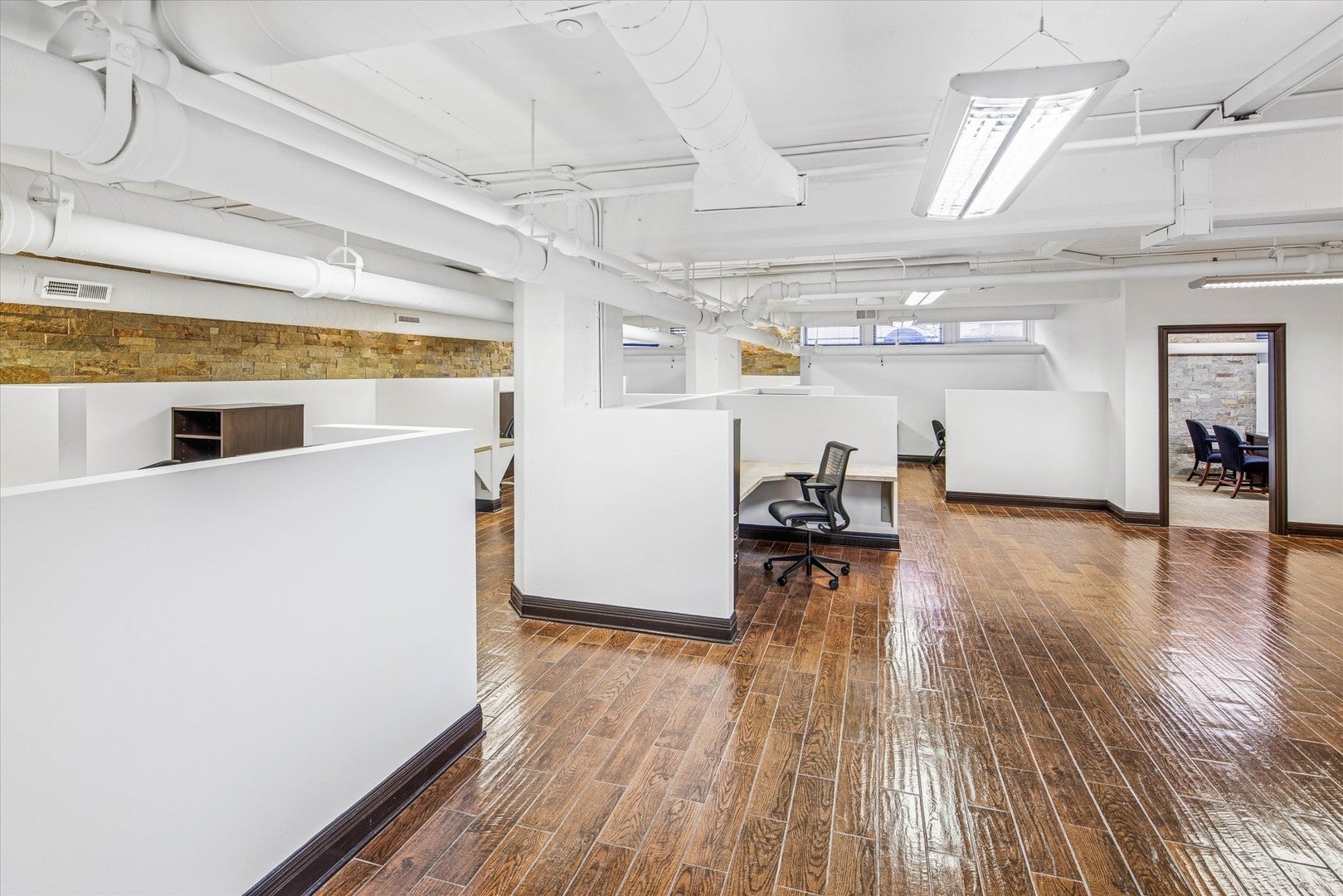 1327 W Washington Boulevard 105