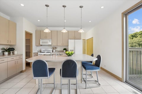 Tiny photo for 27175 N Gilmer Road, Mundelein, IL 60060 (MLS # 12754574)