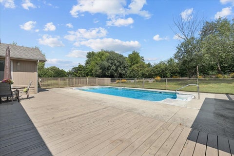 Tiny photo for 27175 N Gilmer Road, Mundelein, IL 60060 (MLS # 12754574)