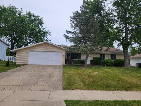Photo of 132 W Hartford Drive, Schaumburg, IL 60193 (MLS # 12670520)