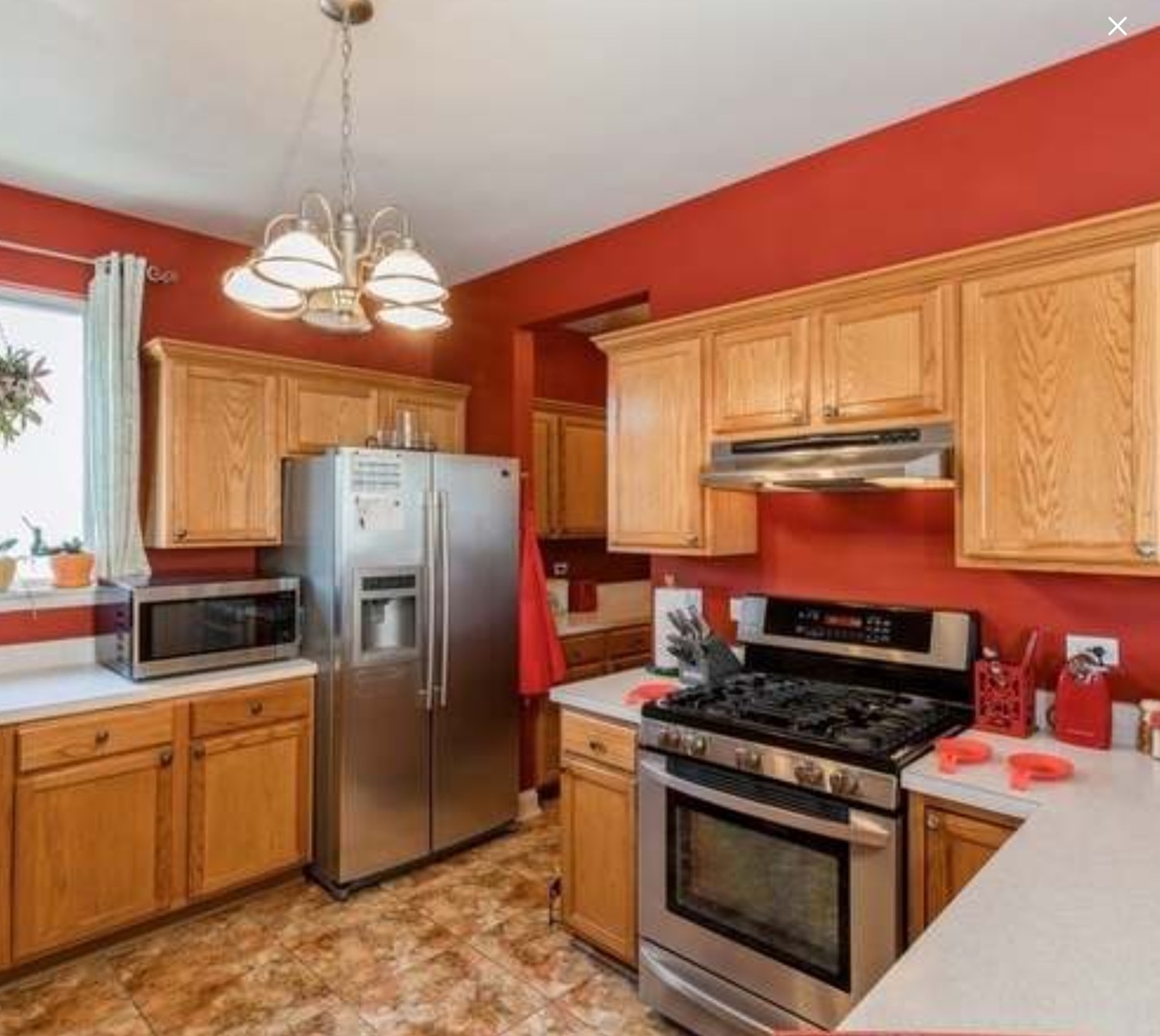 3328 Holden Circle