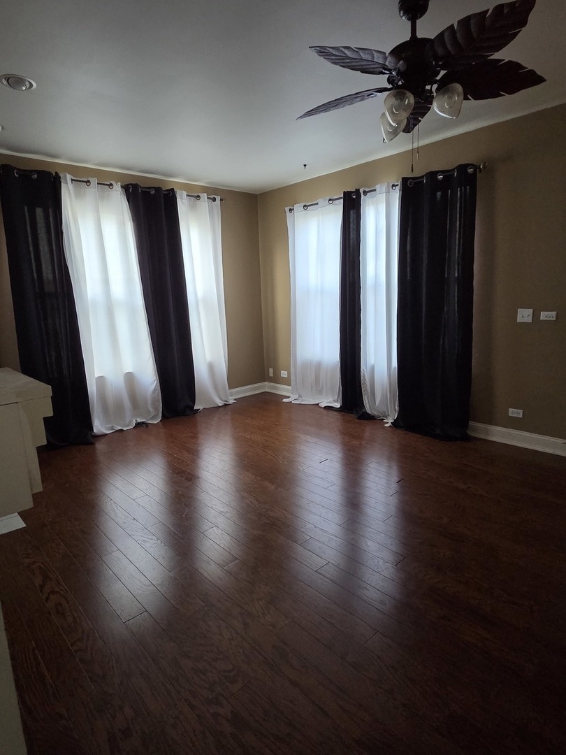 3328 Holden Circle