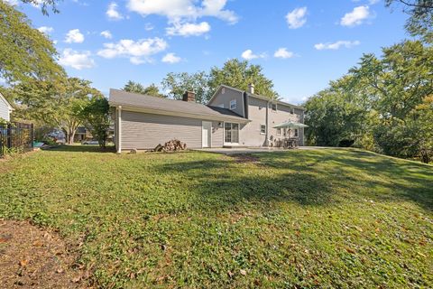 Tiny photo for 25W257 Gunston Avenue, Naperville, IL 60540 (MLS # 12489293)