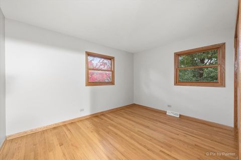 Tiny photo for 1842 Country Knoll Lane, Elgin, IL 60123 (MLS # 12498049)