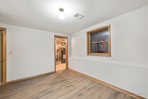 Tiny photo for 1842 Country Knoll Lane, Elgin, IL 60123 (MLS # 12498049)