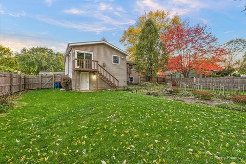 Tiny photo for 1842 Country Knoll Lane, Elgin, IL 60123 (MLS # 12498049)