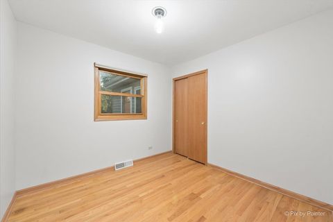 Tiny photo for 1842 Country Knoll Lane, Elgin, IL 60123 (MLS # 12498049)