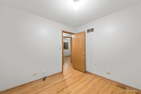 Tiny photo for 1842 Country Knoll Lane, Elgin, IL 60123 (MLS # 12498049)