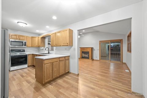 Tiny photo for 1842 Country Knoll Lane, Elgin, IL 60123 (MLS # 12498049)