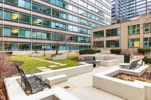 Tiny photo for 125 S Jefferson Street #1901, Chicago, IL 60661 (MLS # 12594044)