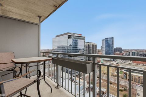 Tiny photo for 125 S Jefferson Street #1901, Chicago, IL 60661 (MLS # 12594044)