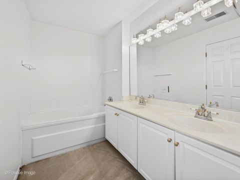 Tiny photo for 31104 Carpenter Court, Warrenville, IL 60555 (MLS # 12573724)