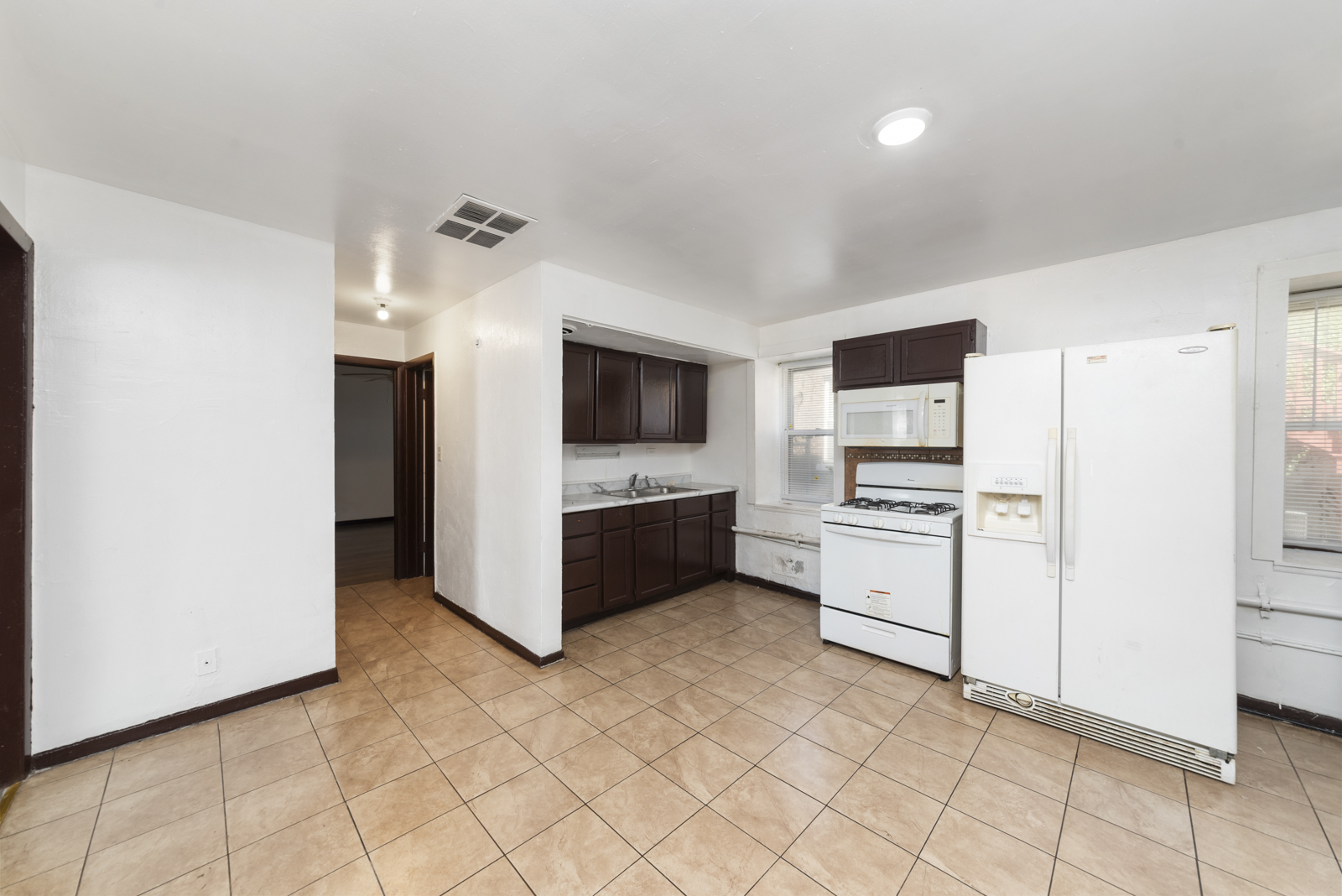 516 S Eastern Avenue