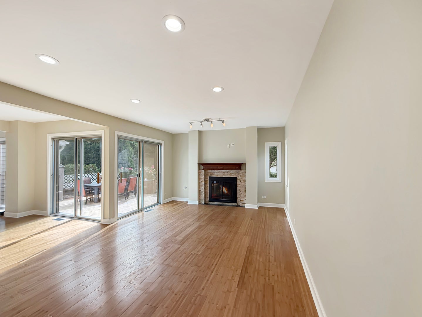 647 Darien Court