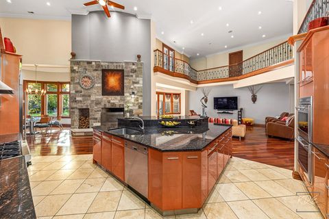 Tiny photo for 904 S Edgewood Lane, Mount Prospect, IL 60056 (MLS # 12588970)