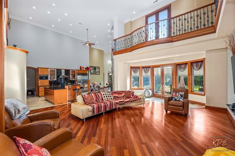 Tiny photo for 904 S Edgewood Lane, Mount Prospect, IL 60056 (MLS # 12588970)