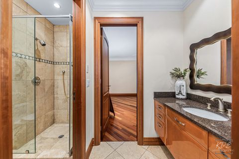 Tiny photo for 904 S Edgewood Lane, Mount Prospect, IL 60056 (MLS # 12588970)