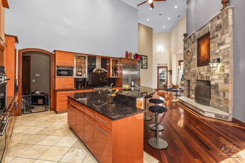 Tiny photo for 904 S Edgewood Lane, Mount Prospect, IL 60056 (MLS # 12588970)