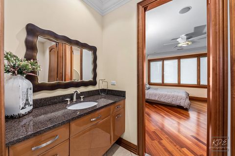 Tiny photo for 904 S Edgewood Lane, Mount Prospect, IL 60056 (MLS # 12588970)