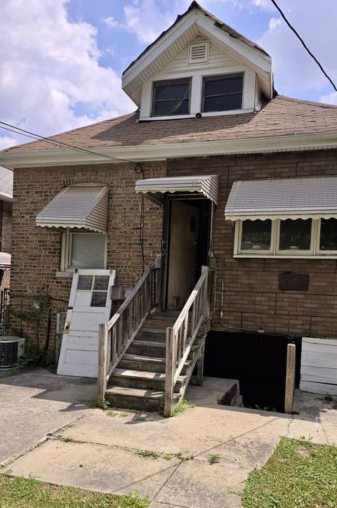 Tiny photo for 7534 S Morgan Street, Chicago, IL 60620 (MLS # 12409468)