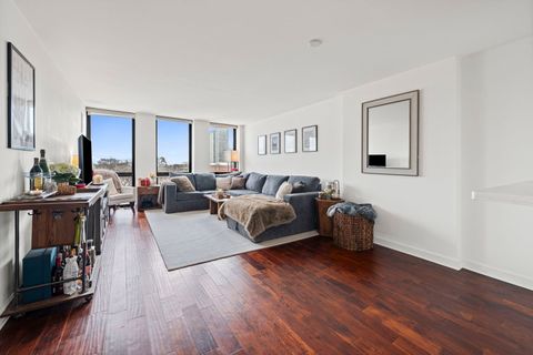 Tiny photo for 1660 N La Salle Drive #609, Chicago, IL 60614 (MLS # 12555153)