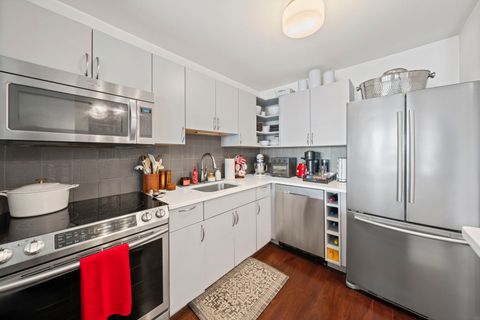 Tiny photo for 1660 N La Salle Drive #609, Chicago, IL 60614 (MLS # 12555153)