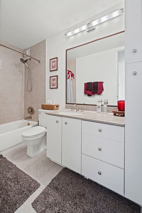 Tiny photo for 1660 N La Salle Drive #609, Chicago, IL 60614 (MLS # 12555153)