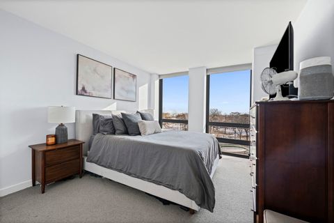 Tiny photo for 1660 N La Salle Drive #609, Chicago, IL 60614 (MLS # 12555153)