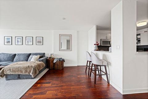 Tiny photo for 1660 N La Salle Drive #609, Chicago, IL 60614 (MLS # 12555153)