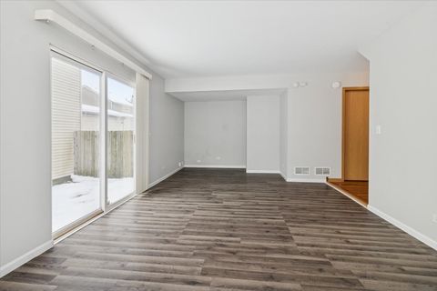 Tiny photo for 859 Symphony Drive, Aurora, IL 60504 (MLS # 12518243)