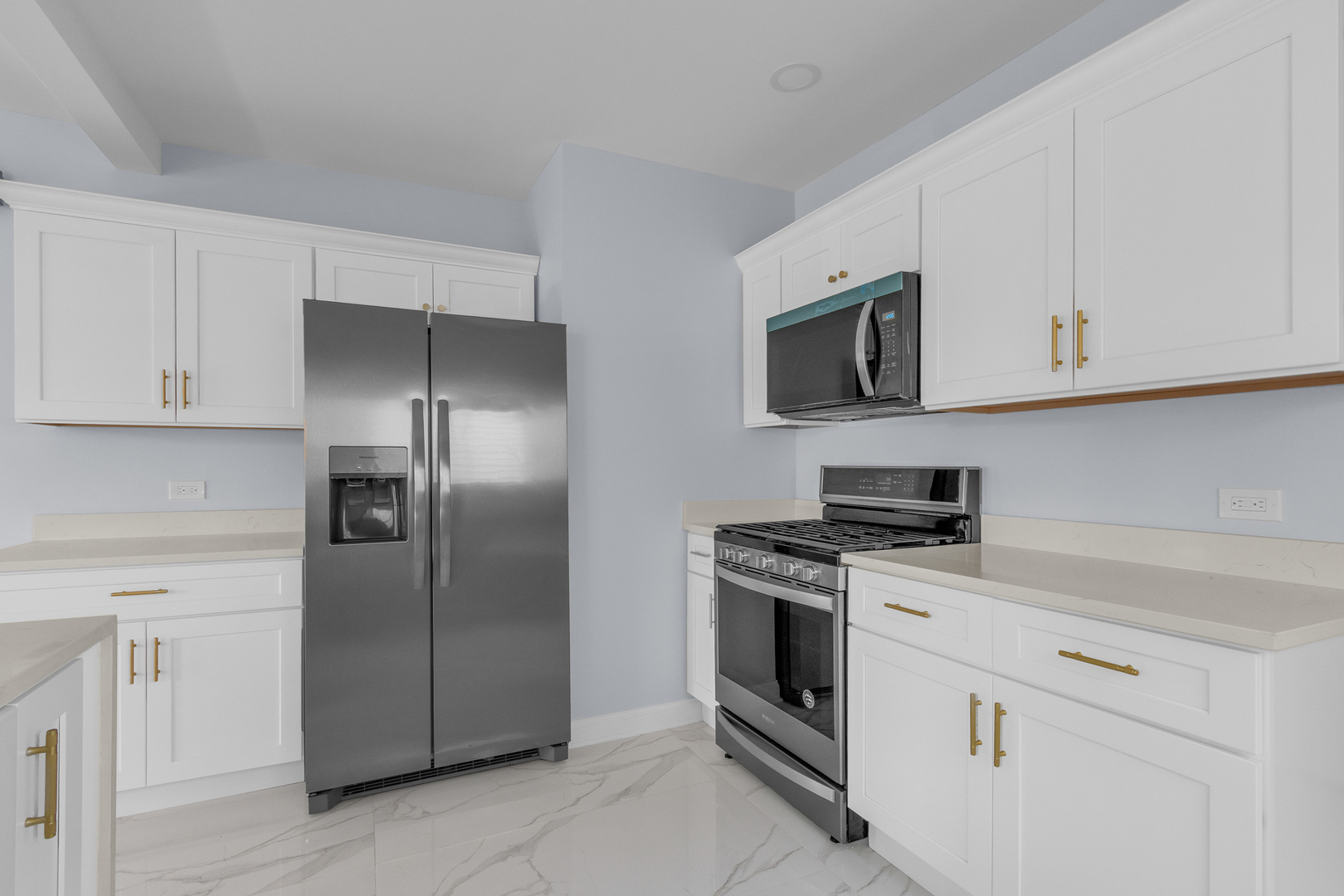 15313 Marshfield Avenue