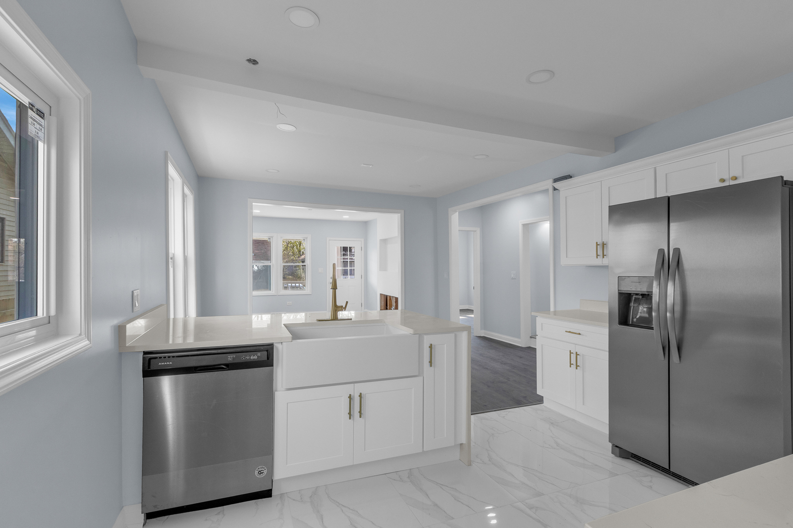 15313 Marshfield Avenue