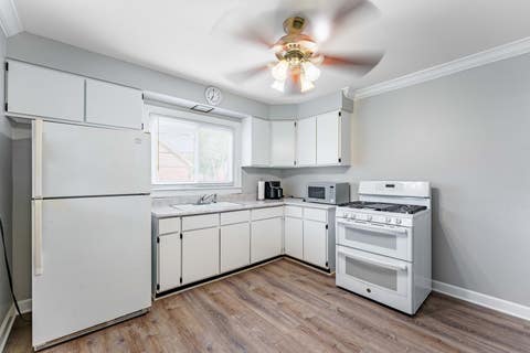 Tiny photo for 7805 Suburban Lane, Bridgeview, IL 60455 (MLS # 12694607)