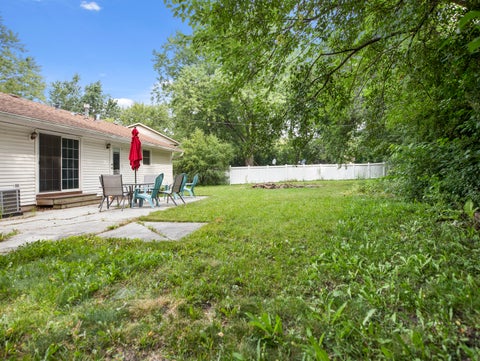 Tiny photo for 1603 Roder Court, Streamwood, IL 60107 (MLS # 12709833)