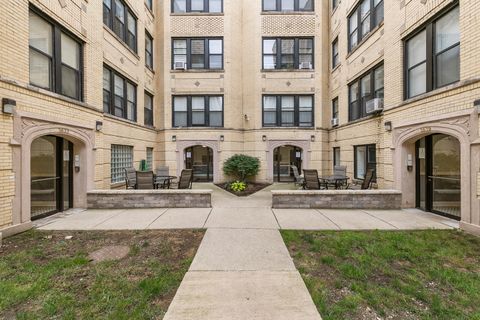 3635 W Dickens Avenue 1A Chicago IL 60647