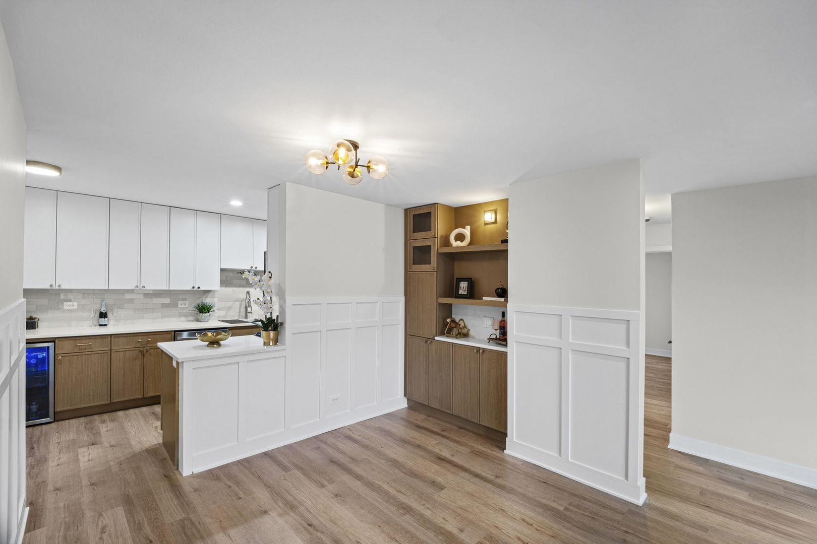 2400 Archbury Drive 2E
